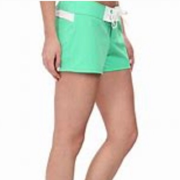 The North Face Surreal Green Pacific Boardshorts - Picture 3 of 9